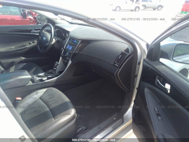 Photo 4 VIN: 5NPEC4AC6DH791088 - HYUNDAI SONATA 