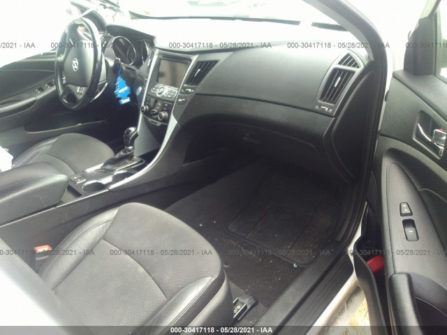 Photo 4 VIN: 5NPEC4AC6DH798560 - HYUNDAI SONATA 