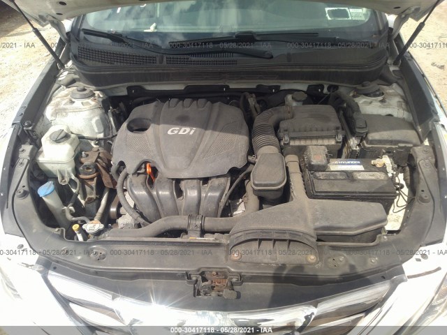 Photo 9 VIN: 5NPEC4AC6DH798560 - HYUNDAI SONATA 