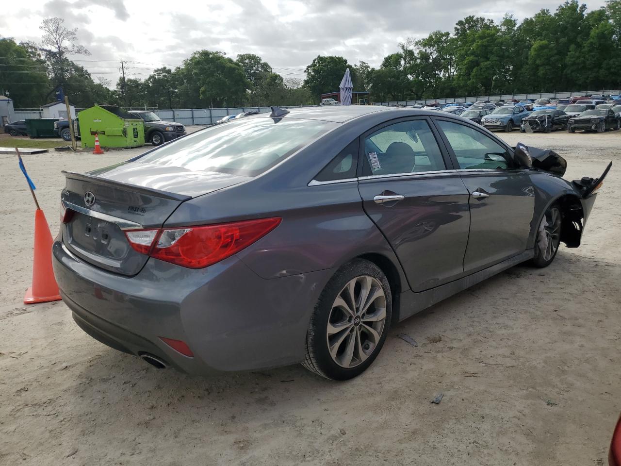 Photo 2 VIN: 5NPEC4AC6EH880449 - HYUNDAI SONATA 