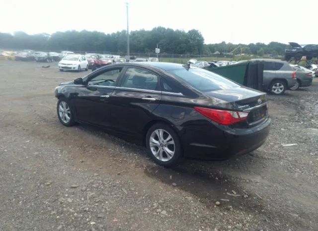 Photo 2 VIN: 5NPEC4AC7BH011127 - HYUNDAI SONATA 