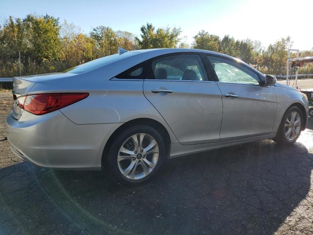 Photo 2 VIN: 5NPEC4AC7BH011368 - HYUNDAI SONATA SE 