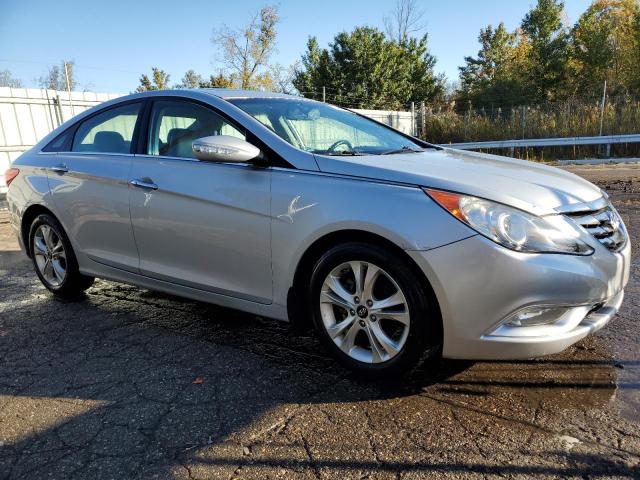 Photo 3 VIN: 5NPEC4AC7BH011368 - HYUNDAI SONATA SE 