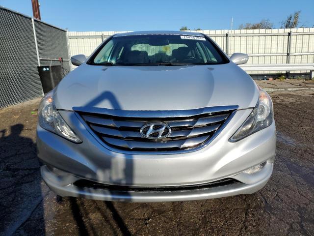 Photo 4 VIN: 5NPEC4AC7BH011368 - HYUNDAI SONATA SE 