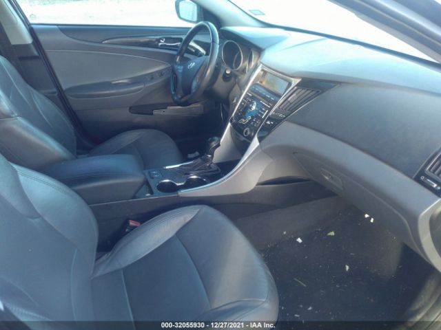 Photo 4 VIN: 5NPEC4AC7BH015193 - HYUNDAI SONATA 