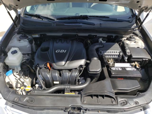 Photo 6 VIN: 5NPEC4AC7BH017798 - HYUNDAI SONATA SE 