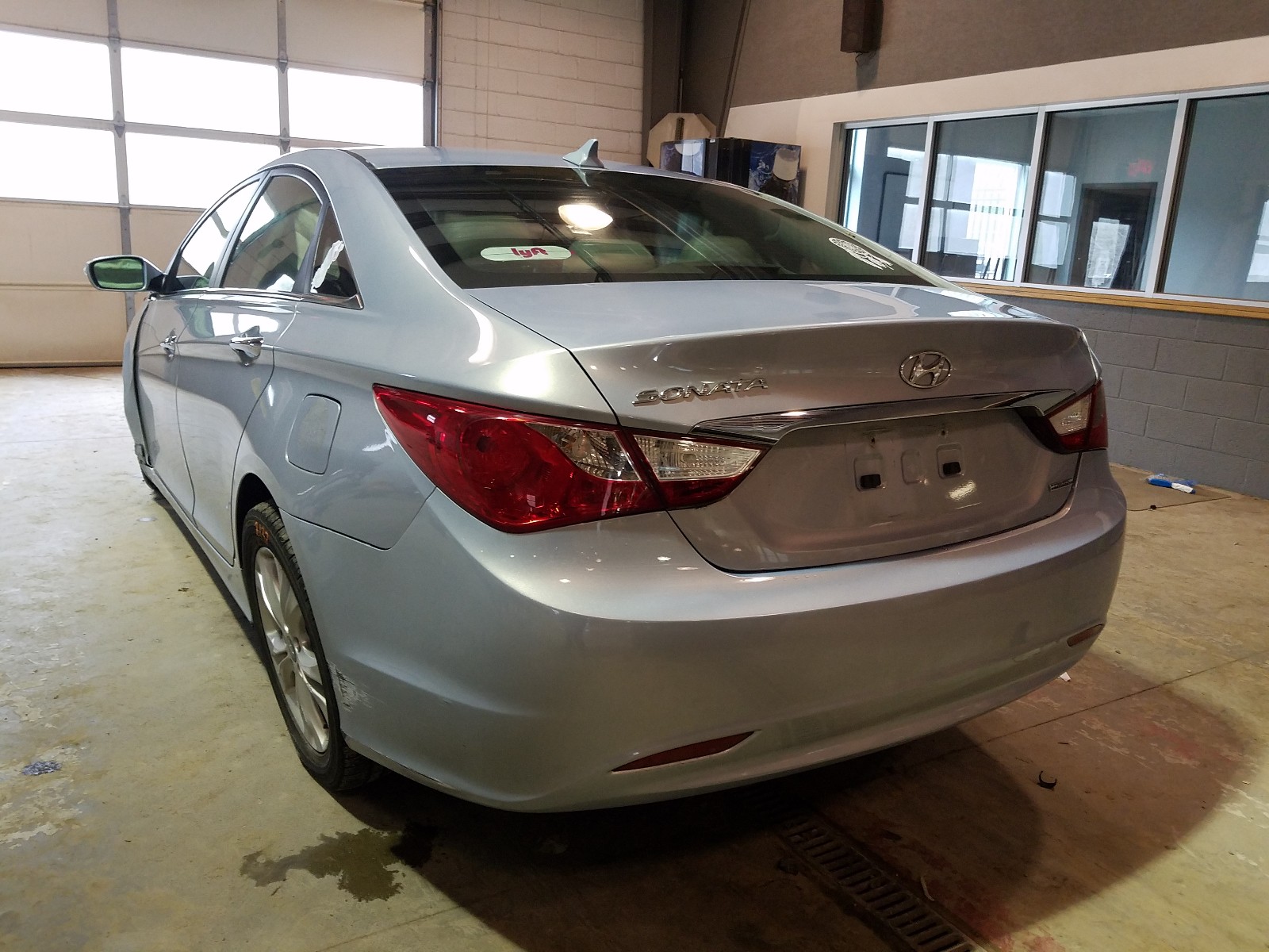 Photo 2 VIN: 5NPEC4AC7BH021334 - HYUNDAI SONATA SE 