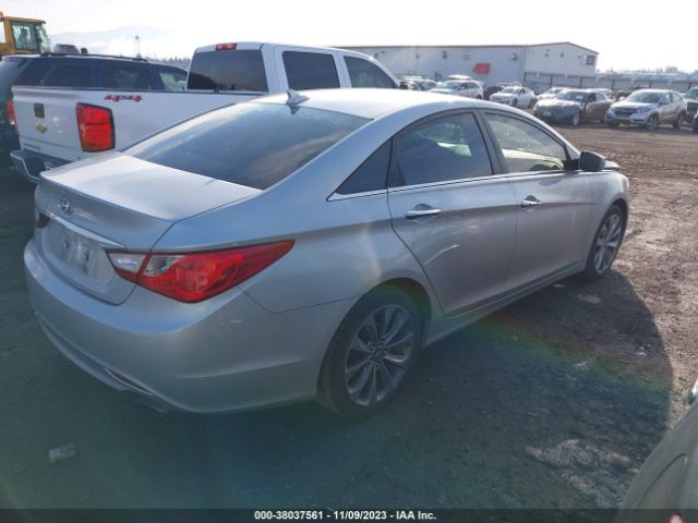 Photo 3 VIN: 5NPEC4AC7BH025450 - HYUNDAI SONATA 