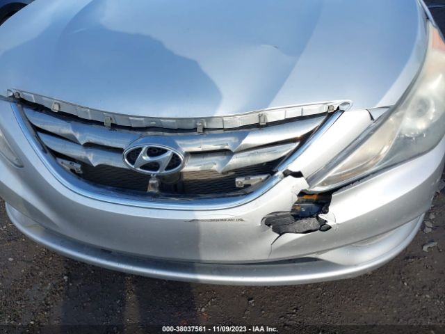 Photo 5 VIN: 5NPEC4AC7BH025450 - HYUNDAI SONATA 