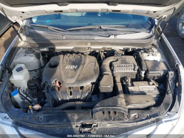 Photo 9 VIN: 5NPEC4AC7BH025450 - HYUNDAI SONATA 