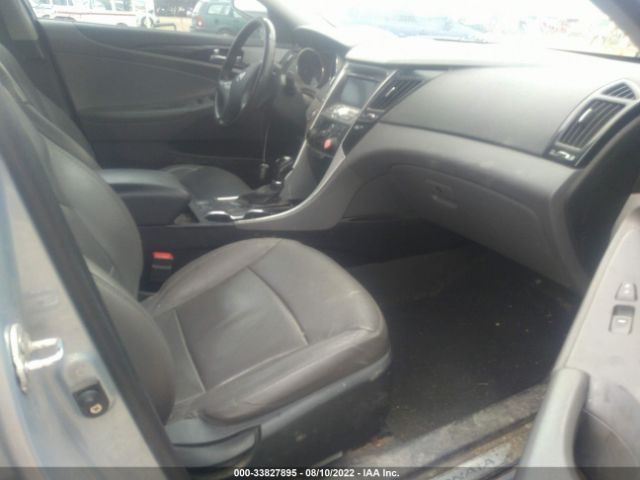 Photo 4 VIN: 5NPEC4AC7BH027859 - HYUNDAI SONATA 