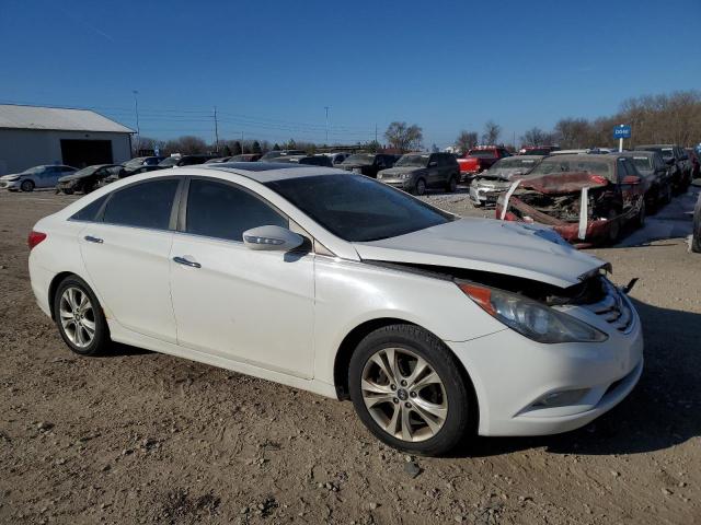 Photo 3 VIN: 5NPEC4AC7BH031894 - HYUNDAI SONATA SE 