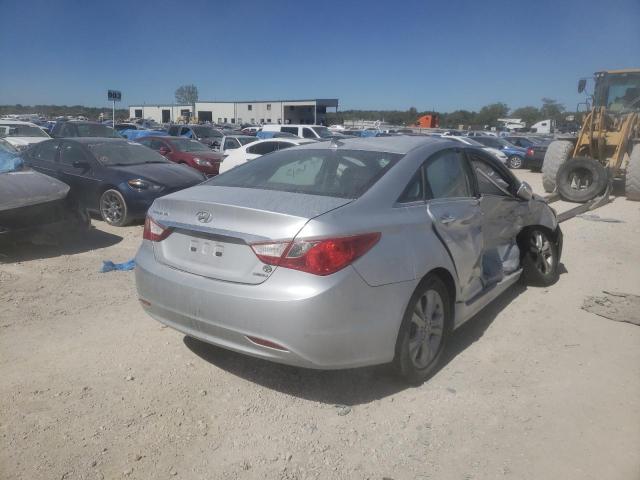 Photo 3 VIN: 5NPEC4AC7BH057878 - HYUNDAI SONATA SE 