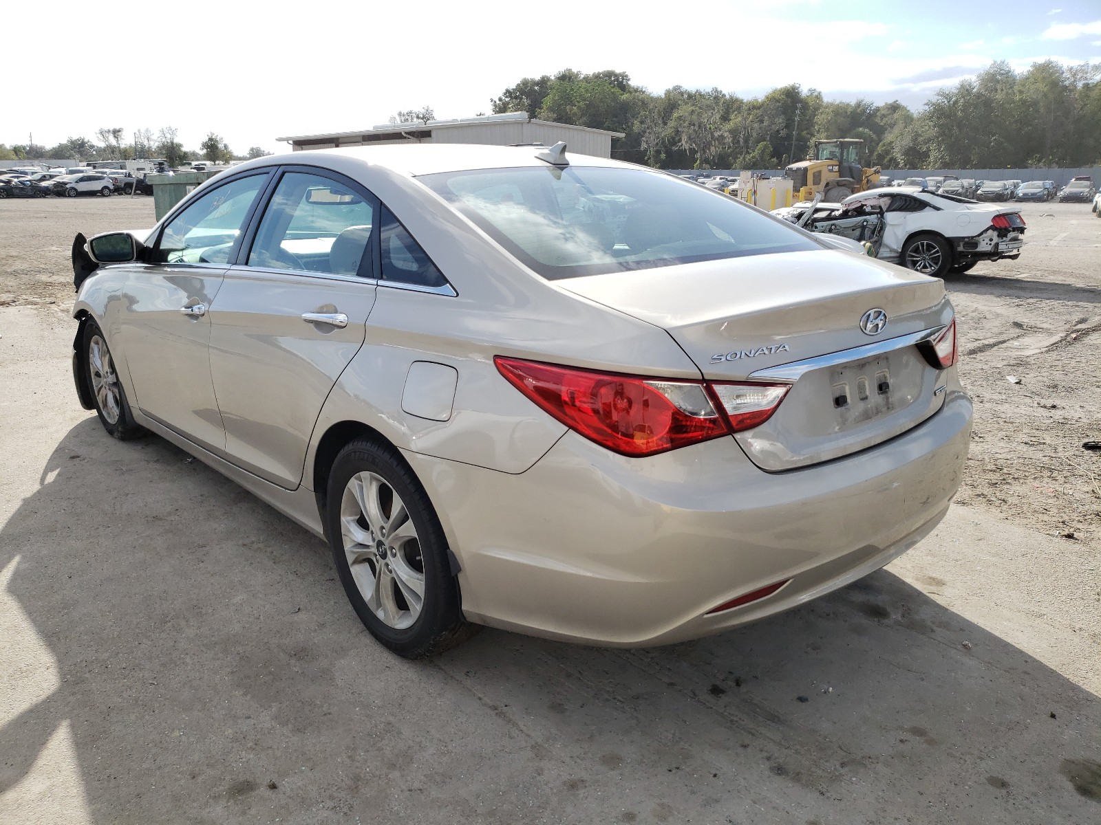 Photo 2 VIN: 5NPEC4AC7BH062336 - HYUNDAI SONATA SE 