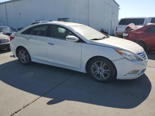 Photo 3 VIN: 5NPEC4AC7BH063888 - HYUNDAI SONATA SE 