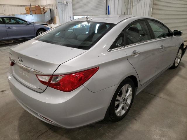 Photo 3 VIN: 5NPEC4AC7BH114063 - HYUNDAI SONATA SE 