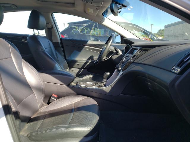 Photo 4 VIN: 5NPEC4AC7BH118680 - HYUNDAI SONATA SE 