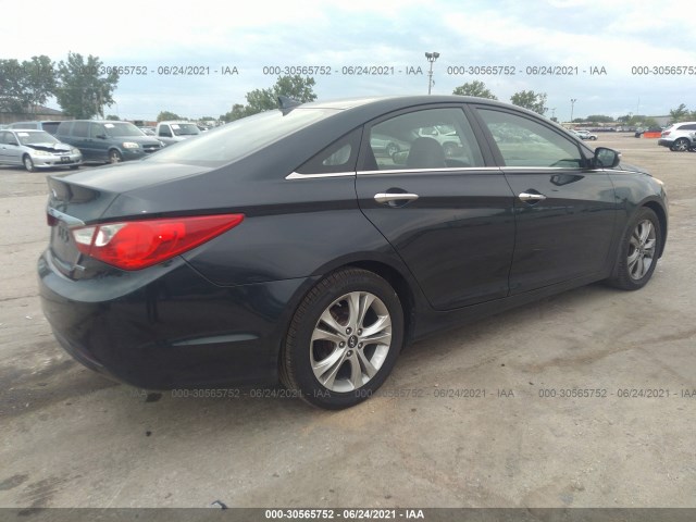 Photo 3 VIN: 5NPEC4AC7BH127167 - HYUNDAI SONATA 