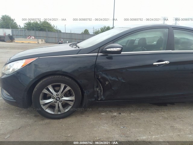 Photo 5 VIN: 5NPEC4AC7BH127167 - HYUNDAI SONATA 