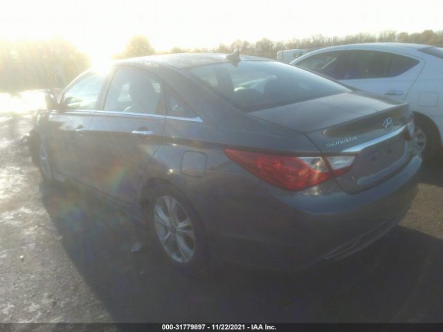 Photo 2 VIN: 5NPEC4AC7BH146642 - HYUNDAI SONATA 