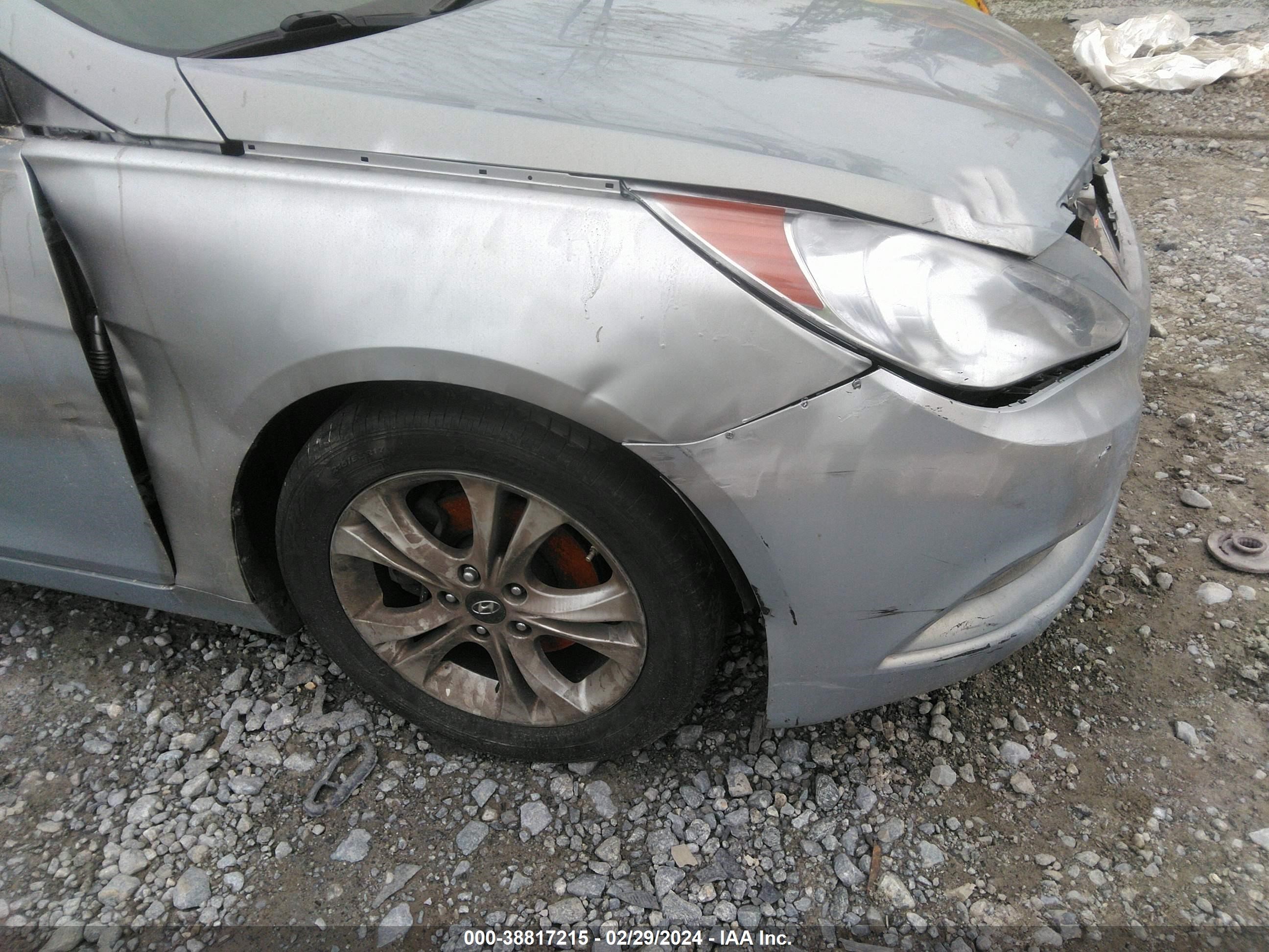 Photo 10 VIN: 5NPEC4AC7BH151906 - HYUNDAI SONATA 