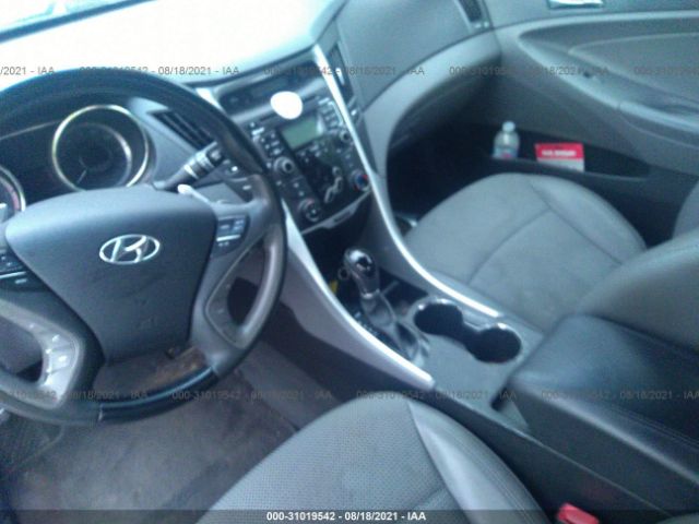 Photo 4 VIN: 5NPEC4AC7BH157480 - HYUNDAI SONATA 