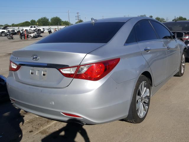 Photo 3 VIN: 5NPEC4AC7BH178829 - HYUNDAI SONATA SE 