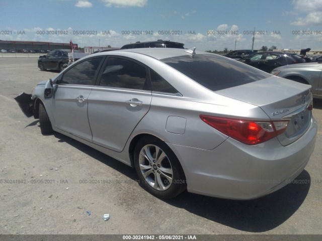 Photo 2 VIN: 5NPEC4AC7BH187885 - HYUNDAI SONATA 