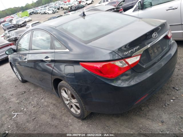 Photo 2 VIN: 5NPEC4AC7BH199910 - HYUNDAI SONATA 