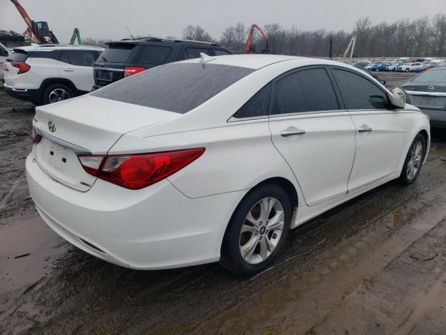 Photo 2 VIN: 5NPEC4AC7BH215748 - HYUNDAI SONATA 