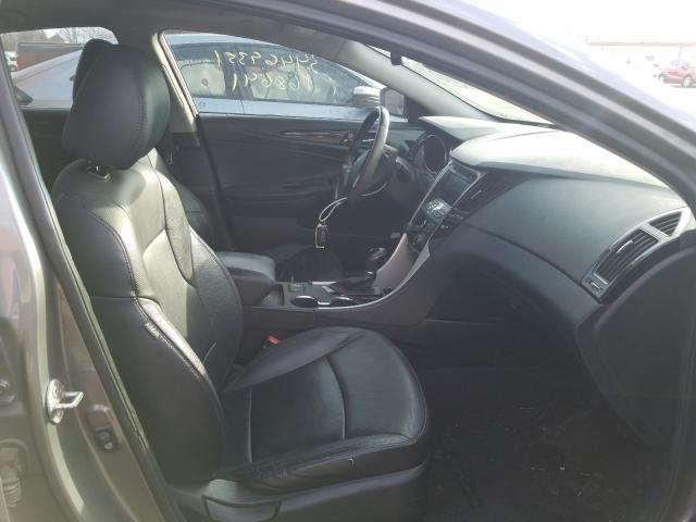 Photo 4 VIN: 5NPEC4AC7BH245283 - HYUNDAI SONATA SE 