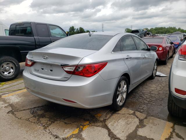 Photo 3 VIN: 5NPEC4AC7BH261838 - HYUNDAI SONATA SE 