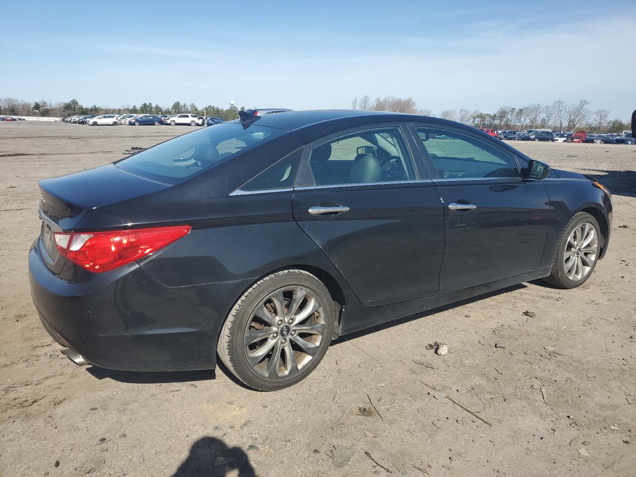 Photo 2 VIN: 5NPEC4AC7BH297268 - HYUNDAI SONATA 