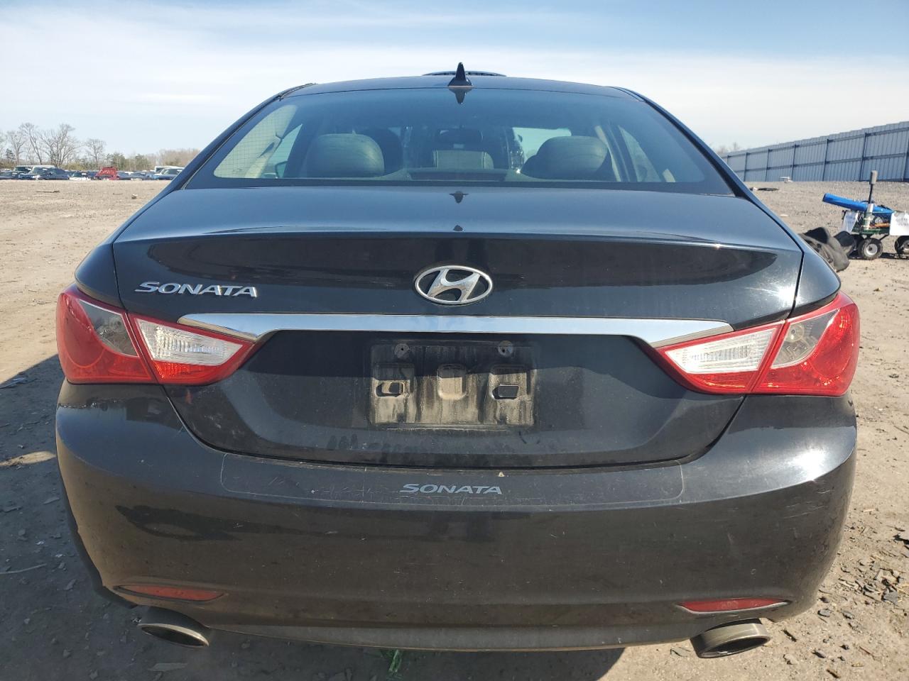 Photo 5 VIN: 5NPEC4AC7BH297268 - HYUNDAI SONATA 