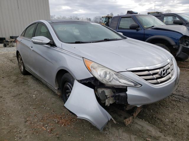 Photo 0 VIN: 5NPEC4AC7CH314023 - HYUNDAI SONATA SE 