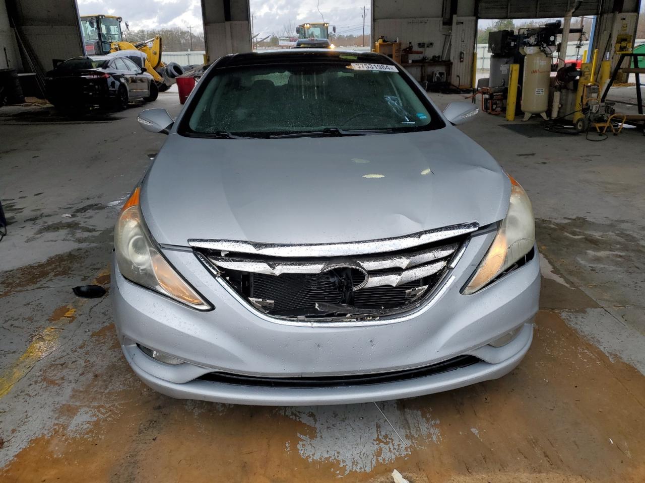 Photo 4 VIN: 5NPEC4AC7CH346521 - HYUNDAI SONATA 