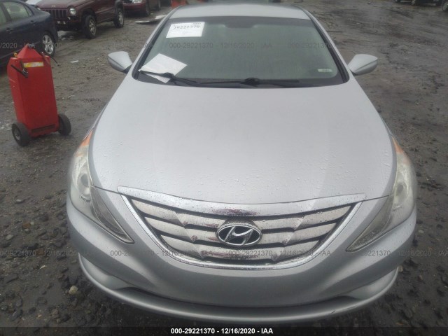 Photo 5 VIN: 5NPEC4AC7CH366171 - HYUNDAI SONATA 