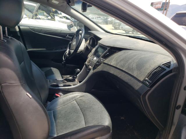 Photo 4 VIN: 5NPEC4AC7CH467002 - HYUNDAI SONATA SE 