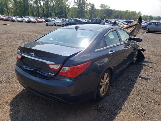 Photo 3 VIN: 5NPEC4AC7CH468361 - HYUNDAI SONATA SE 