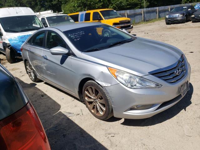 Photo 3 VIN: 5NPEC4AC7CH476234 - HYUNDAI SONATA SE 