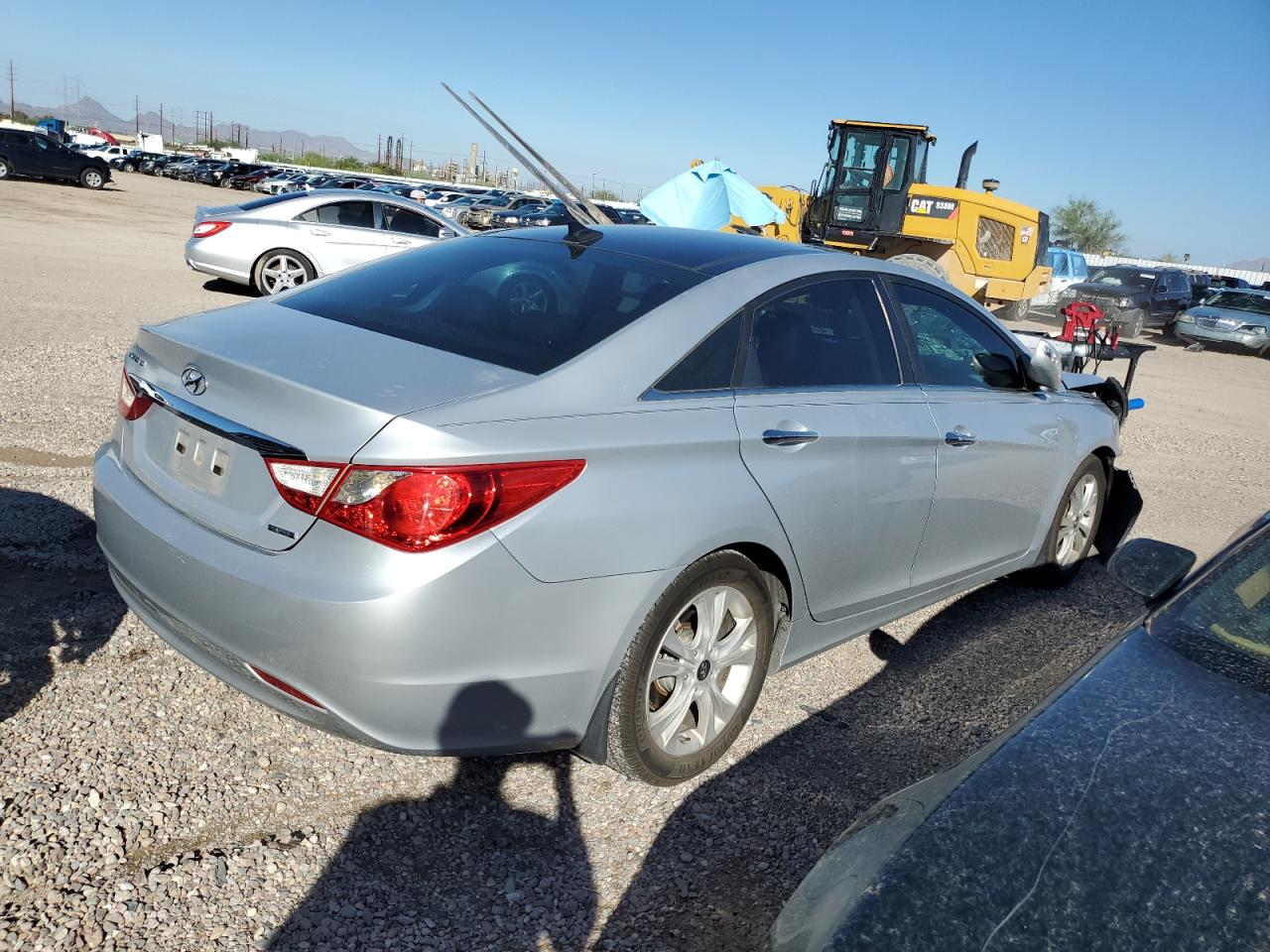 Photo 2 VIN: 5NPEC4AC7CH481630 - HYUNDAI SONATA 