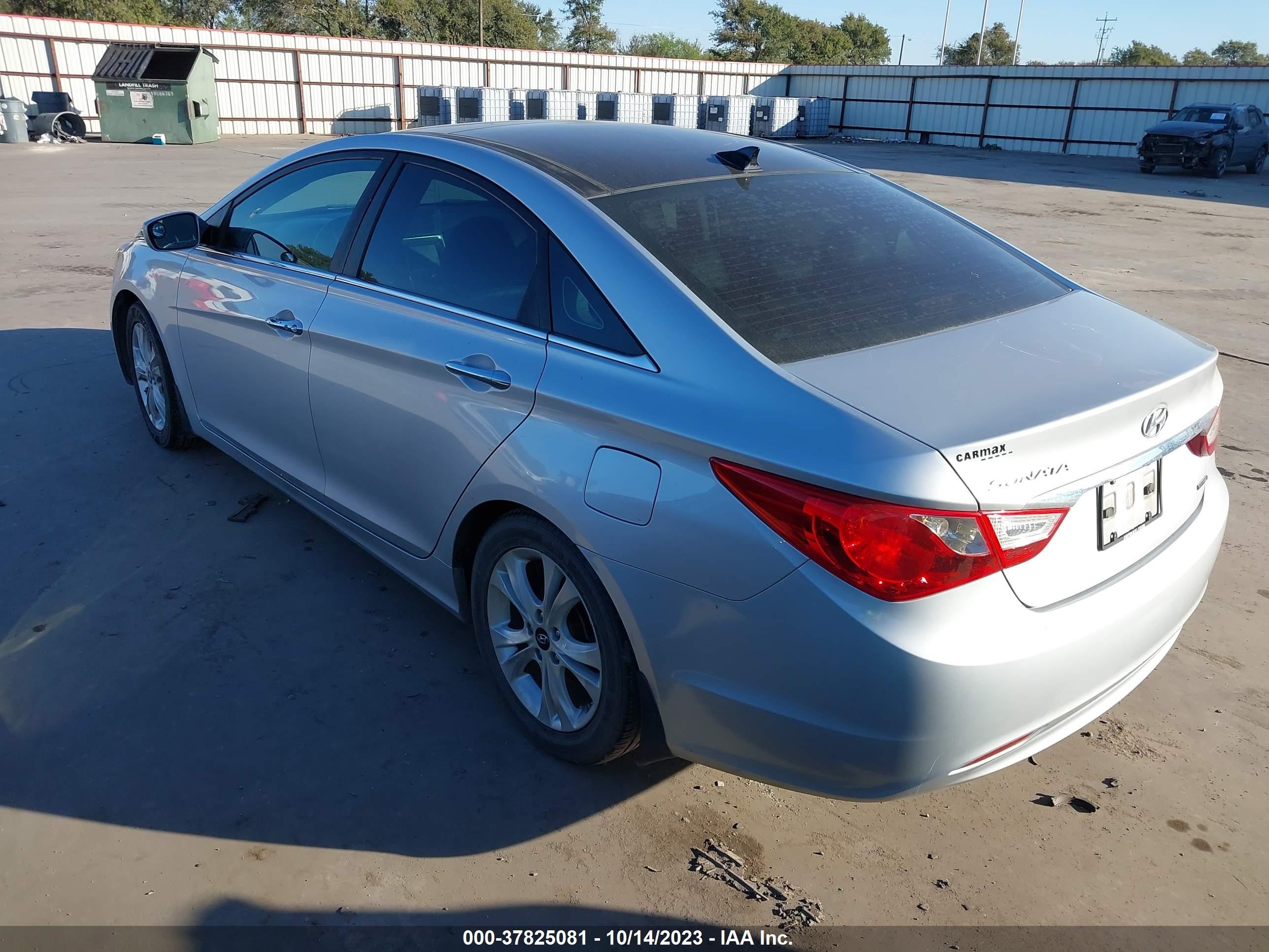 Photo 2 VIN: 5NPEC4AC7DH533520 - HYUNDAI SONATA 