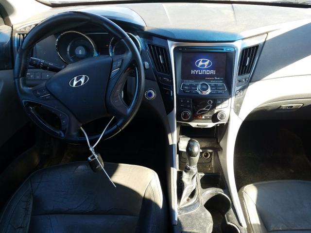 Photo 8 VIN: 5NPEC4AC7DH581650 - HYUNDAI SONATA SE 