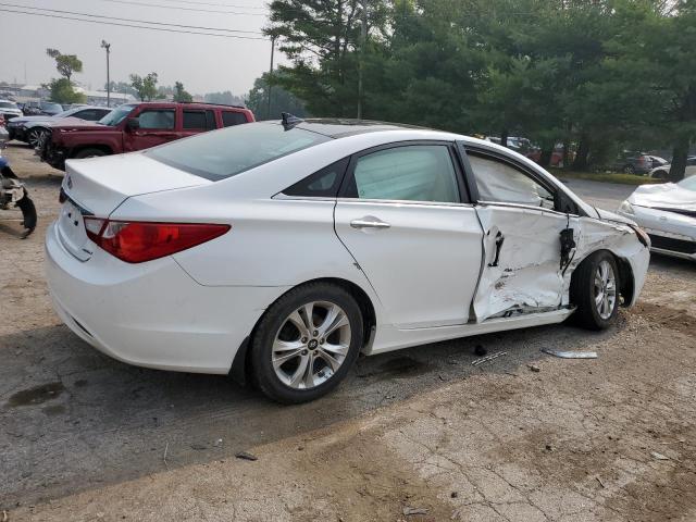 Photo 2 VIN: 5NPEC4AC7DH583365 - HYUNDAI SONATA SE 