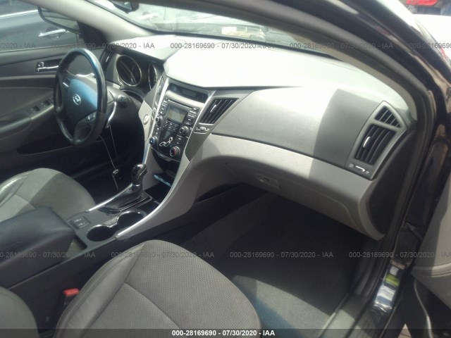 Photo 4 VIN: 5NPEC4AC7DH585939 - HYUNDAI SONATA 