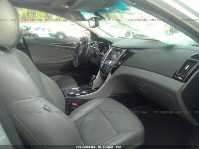 Photo 4 VIN: 5NPEC4AC7DH605316 - HYUNDAI SONATA 