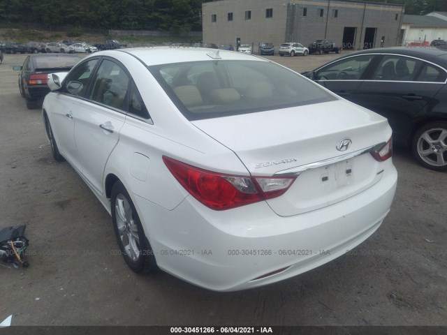 Photo 2 VIN: 5NPEC4AC7DH628918 - HYUNDAI SONATA 