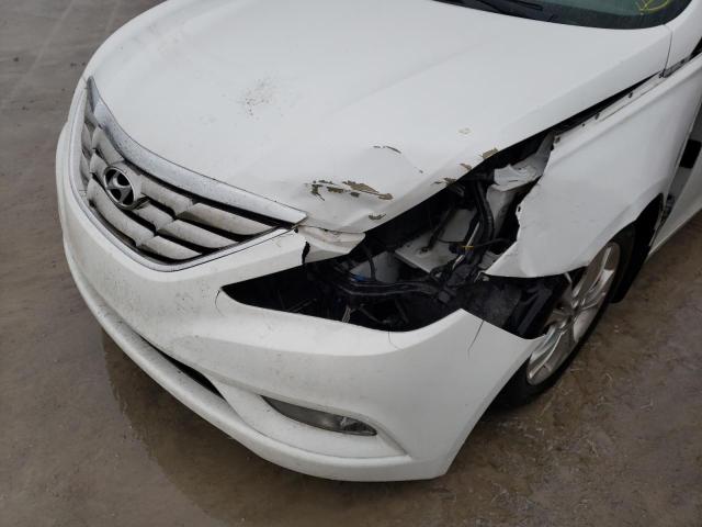 Photo 8 VIN: 5NPEC4AC7DH665161 - HYUNDAI SONATA SE 