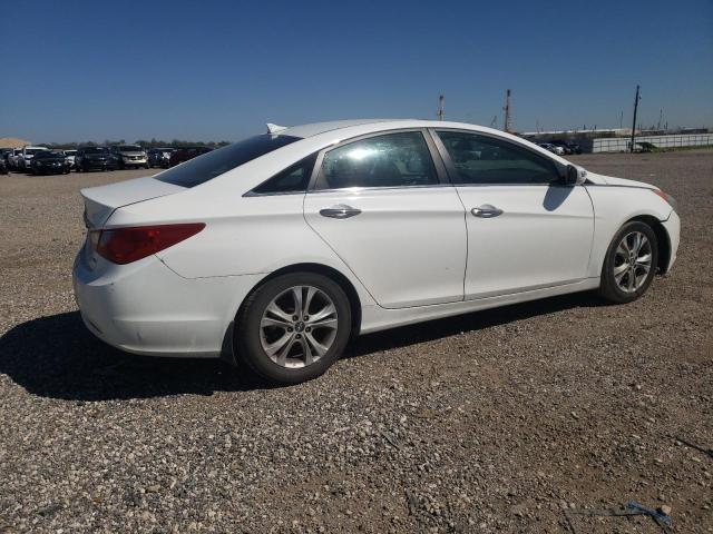 Photo 2 VIN: 5NPEC4AC7DH732910 - HYUNDAI SONATA SE 