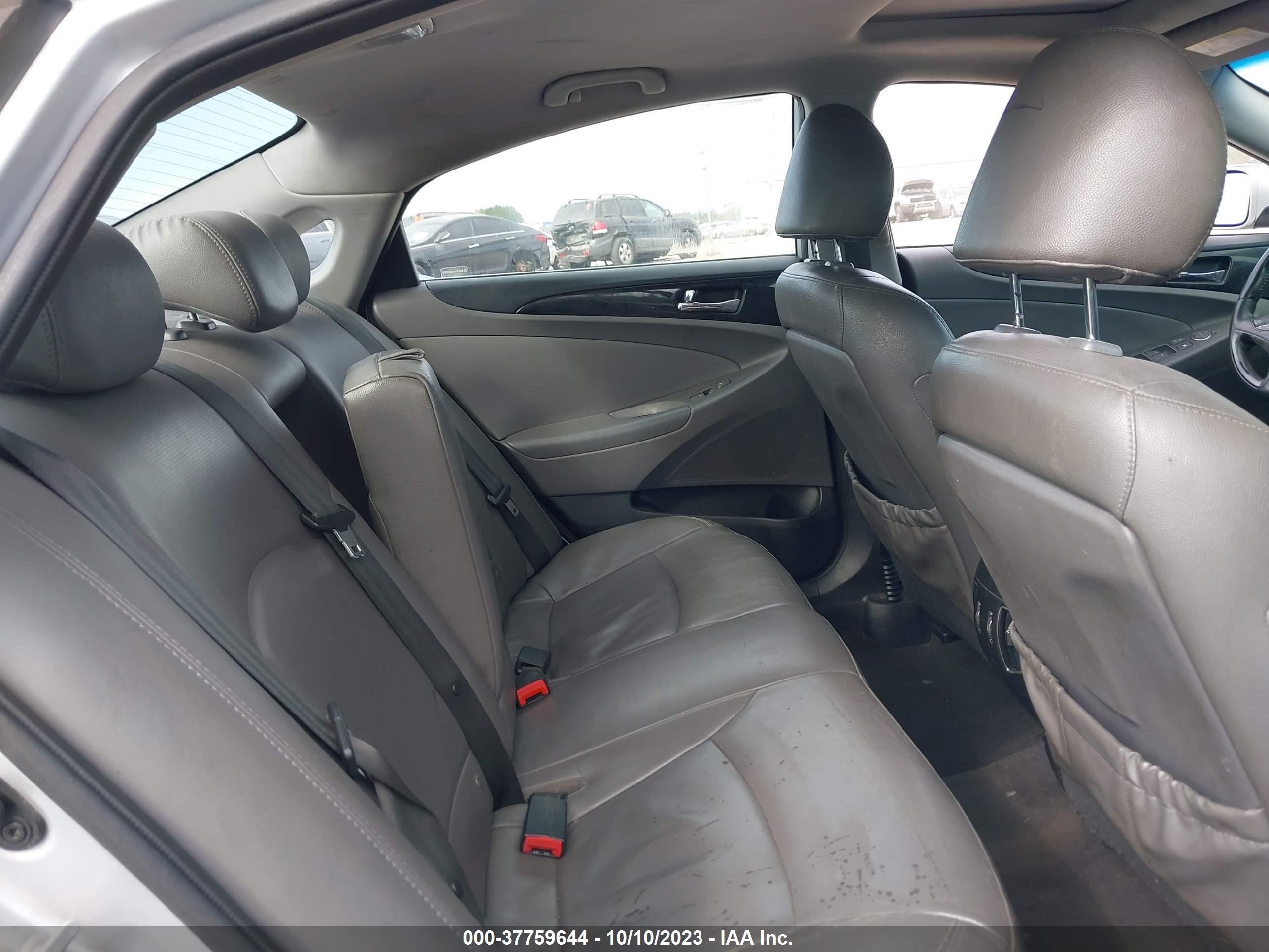 Photo 7 VIN: 5NPEC4AC7DH740294 - HYUNDAI SONATA 